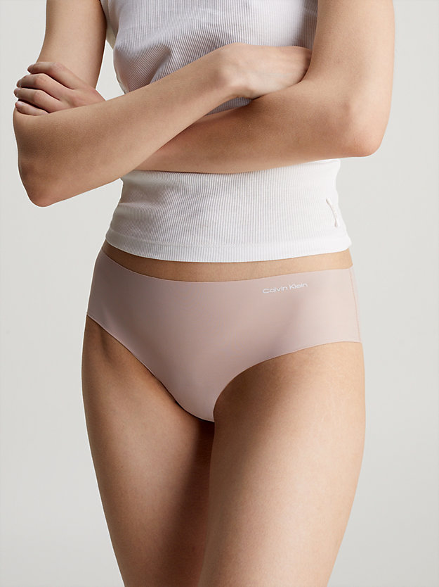 cedar hipster panty - invisibles for women calvin klein