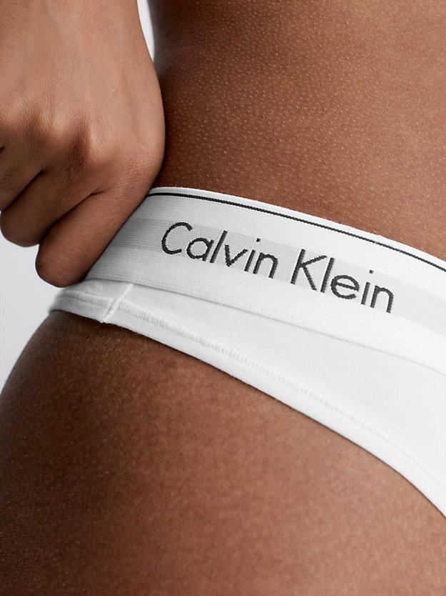WHITE Thong - Modern Cotton for women CALVIN KLEIN