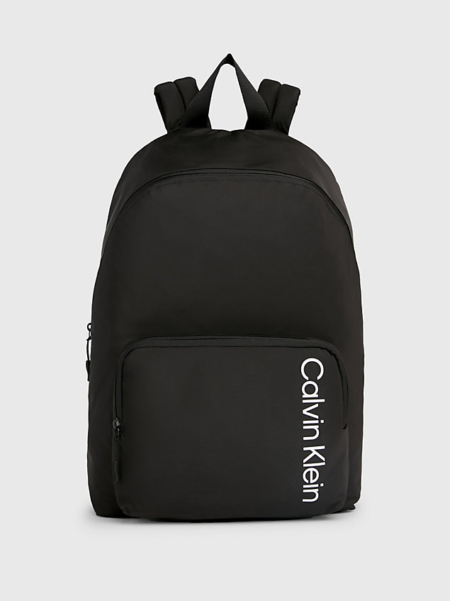 black round backpack for unisex 