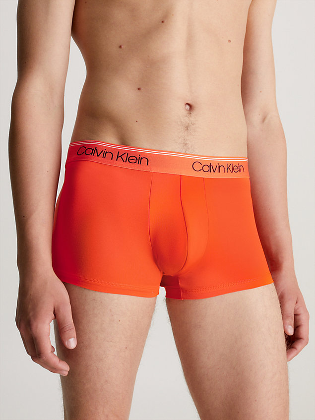  flame 3 pack low rise trunks - micro stretch wicking for men calvin klein