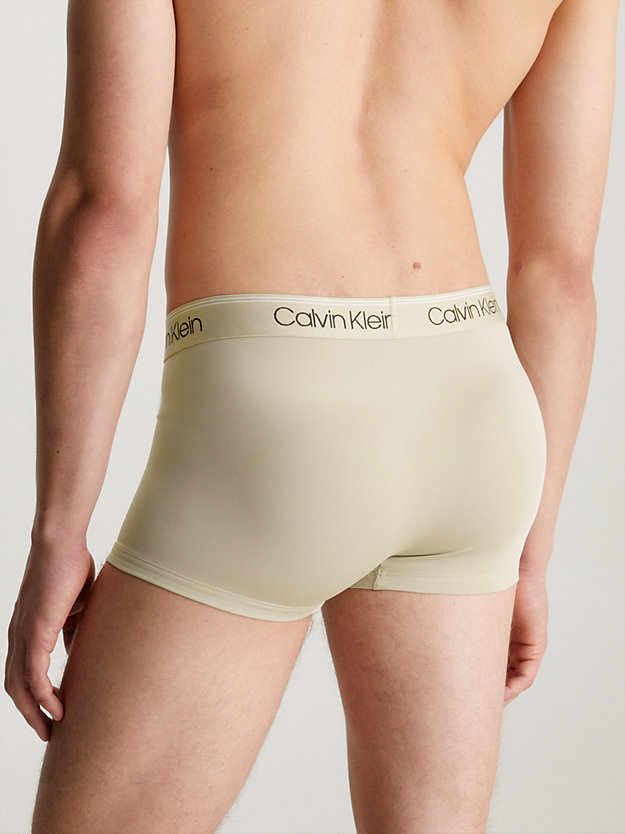 eucalyptus 3 pack low rise trunks - micro stretch wicking for men calvin klein