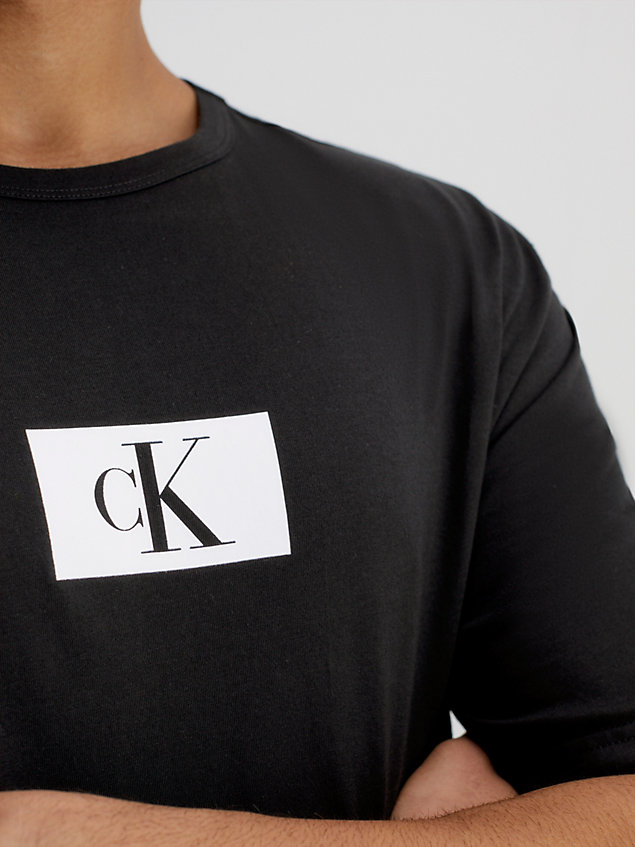 black t-shirt po domu z bawełny organicznej - ck96 dla mężczyźni - calvin klein