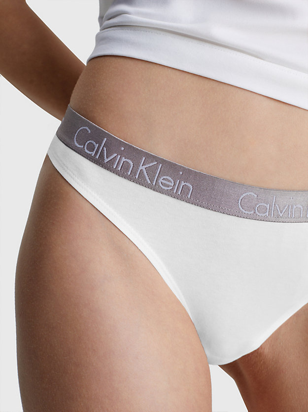 WHITE Stringi - Radiant Cotton dla Kobiety CALVIN KLEIN