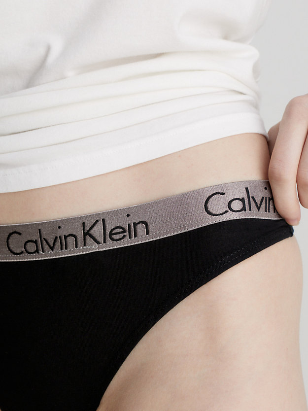 BLACK/WHITE/PREPSTER BLUE 3 Pack Thongs - Radiant Cotton for women CALVIN KLEIN