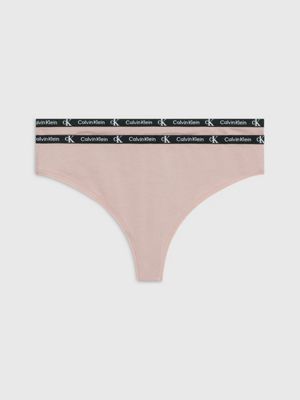 Calvin Klein Womens Signature Cotton Logo Thong Panty : :  Clothing, Shoes & Accessories