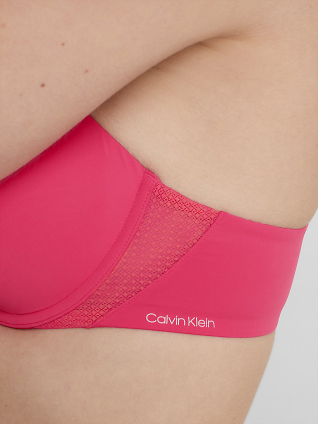 pink biustonosz push-up z głębokim dekoltem - perfectly fit flex dla kobiety - calvin klein