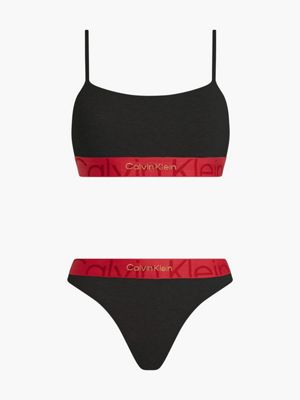 Ensemble brassi re et string Embossed Icon Calvin Klein