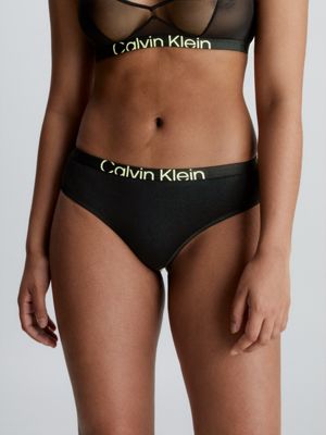 ShareYourSexy: Zalando Spotlights Calvin Klein Underwear – The