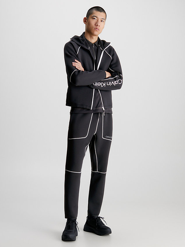 black jogginghose mit steppnaht für herren - ck performance