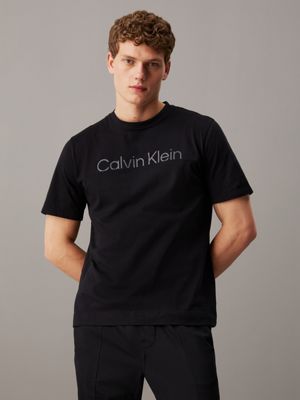 Men's T-shirts & Tops - Long, Oversized & More | Calvin Klein®