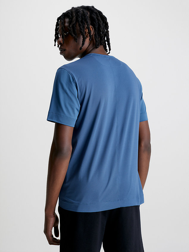 blue t-shirt sportowy z logo dla mężczyźni - ck performance
