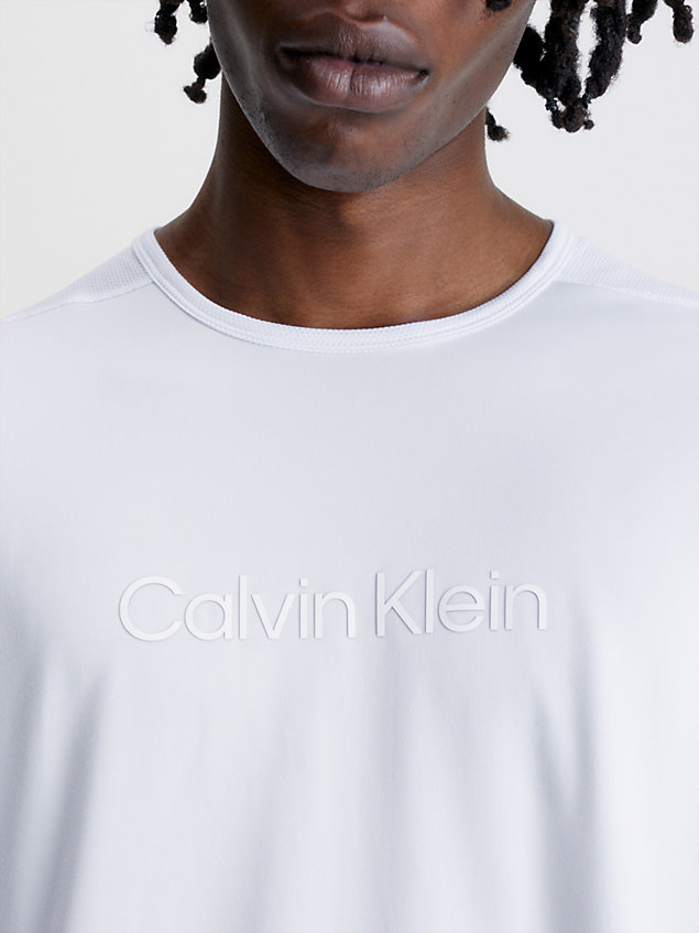 white t-shirt sportowy z logo dla mężczyźni - ck performance