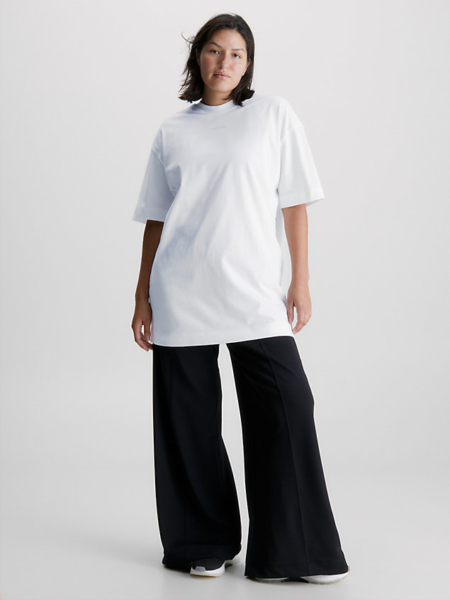 white oversized t-shirt-kleid für damen - ck performance