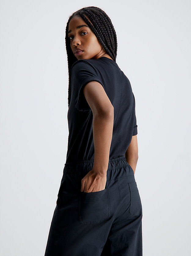 BLACK BEAUTY Weiches Gym-T-Shirt für Damen CK PERFORMANCE