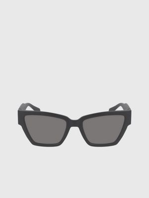 Matte black shop cat eye sunglasses