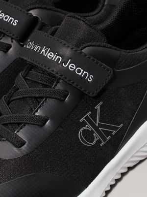 baskets pour enfant avec velcro black pour enfants genre inclusif calvin klein jeans