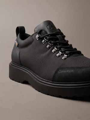 triple black wasserabweisende wanderschuhe mit profilsohle für herren - calvin klein