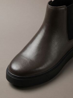 turkish coffee/black hybride chelsea-stiefel aus leder mit cupsole für herren - calvin klein