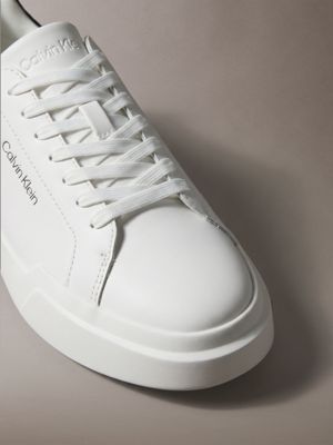 bright white/black leren duurzame chunky sneakers met grip voor heren - calvin klein