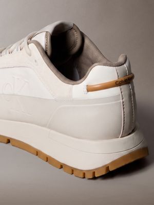 dk ecru/stony beige/marshmallow signature mudguard runner trainers for men calvin klein