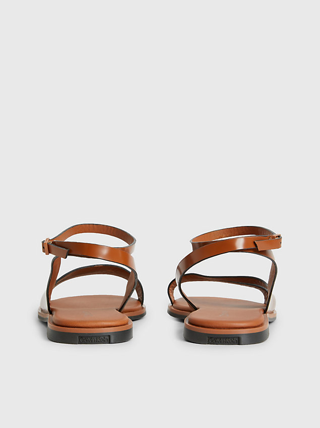 brown sandalen aus leder für damen - calvin klein