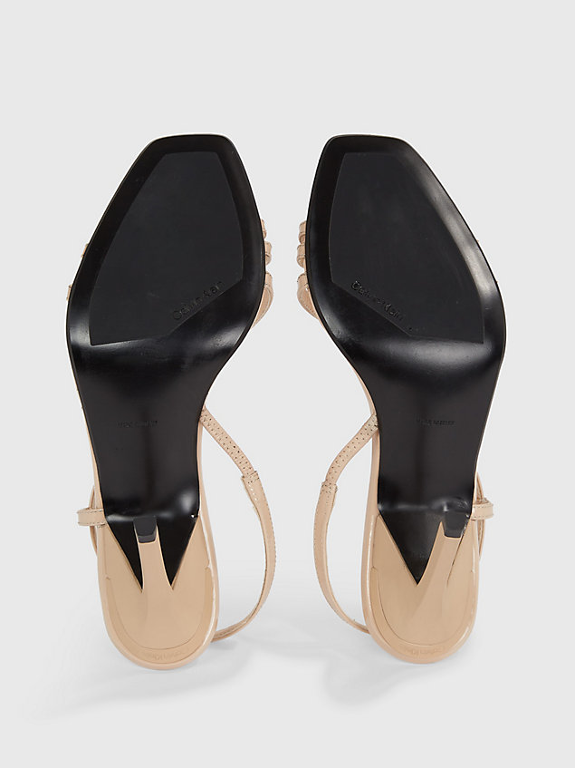 beige skórzane sandały na obcasie dla kobiety - calvin klein