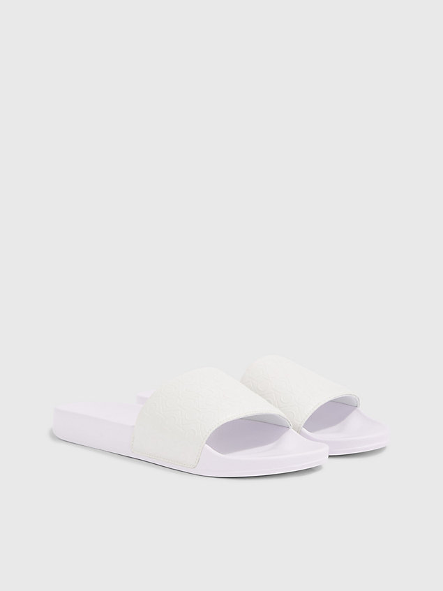white recycelte slippers mit logo für damen - calvin klein