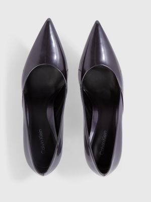 Calvin klein deals leather pumps