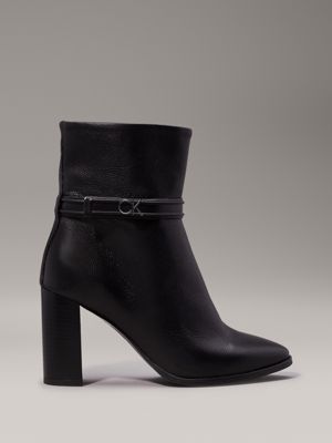 Ankle Boots mit Absatz aus Leder