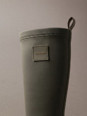 olive night kniehohe regenstiefel mit flexibler profilsohle für damen - calvin klein