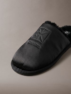 pantuflas de piel sintética y satén triple black de mujeres calvin klein