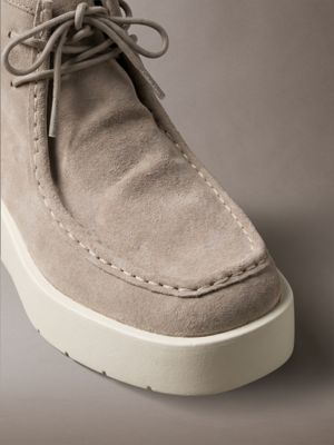 botas desert de ante con plataforma desert taupe/marshmallow de mujeres calvin klein