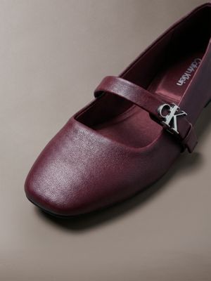 cherry cola mary jane ballerinas aus leder für damen - calvin klein