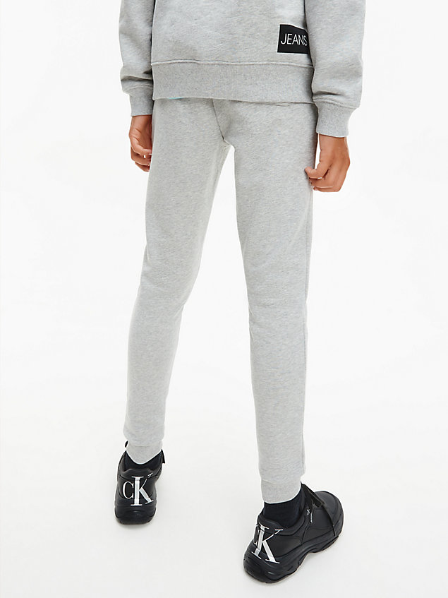 pantalon de jogging en coton bio grey pour garcons calvin klein jeans