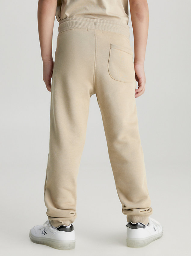 beige katoenen joggingbroek badstofkatoen voor jongens - calvin klein jeans