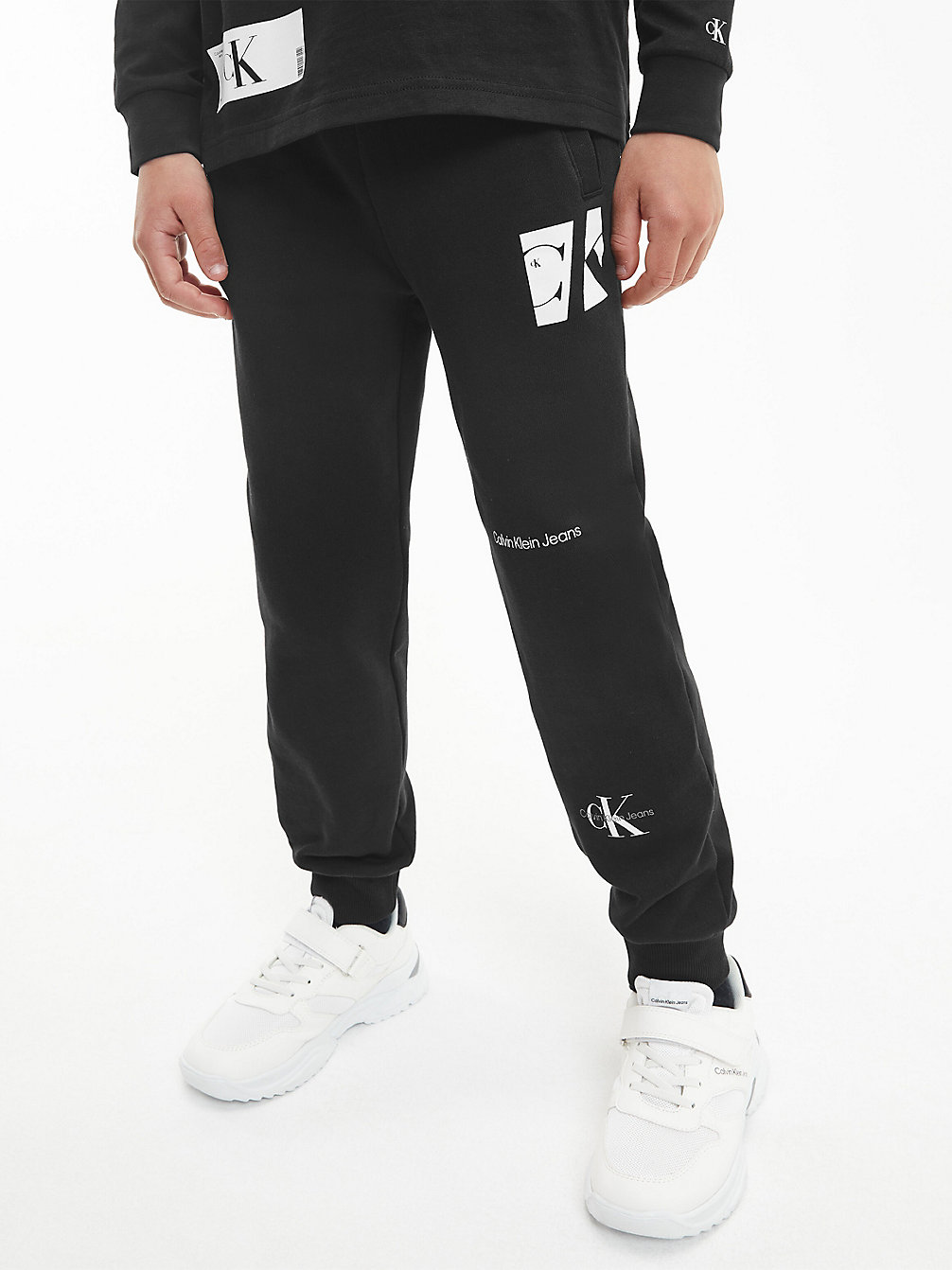 Pantaloni Della Tuta Con Logo Taglio Relaxed > CK BLACK > undefined boys > Calvin Klein