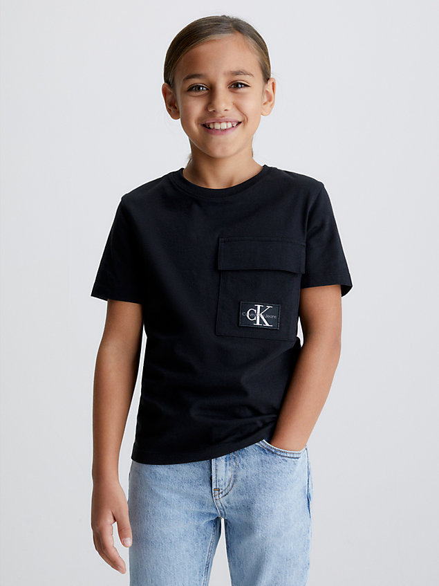 t-shirt con tasca con patta black da bambino calvin klein jeans