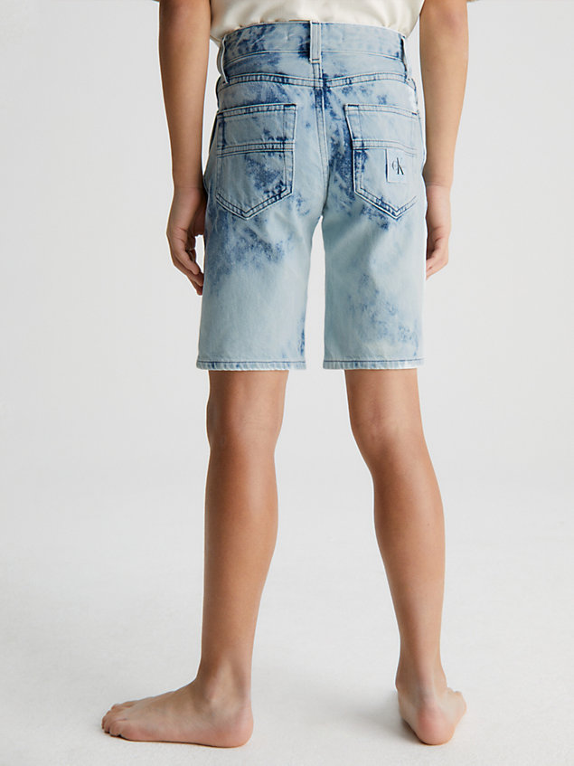 blue lässige denim-shorts mit batikfärbung für boys - calvin klein jeans