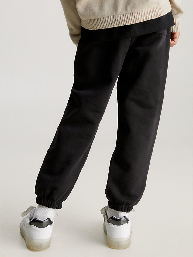 pantalon de jogging relaxed en polaire avec logo black pour garcons calvin klein jeans