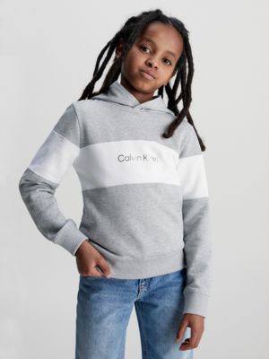 Calvin Klein Jeans lanza ropa para niños