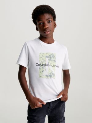 Boys' T-Shirts - Long-sleeve & Short-sleeve | Calvin Klein®