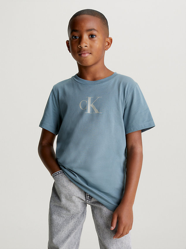 blue luźny t-shirt z logo dla chłopcy - calvin klein jeans