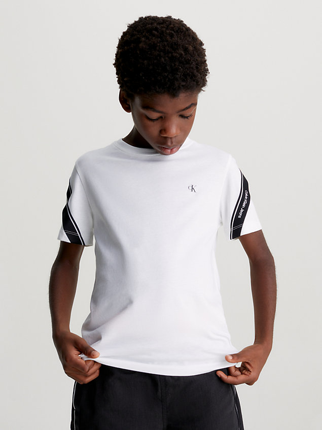 white swobodny t-shirt z logo dla chłopcy - calvin klein jeans