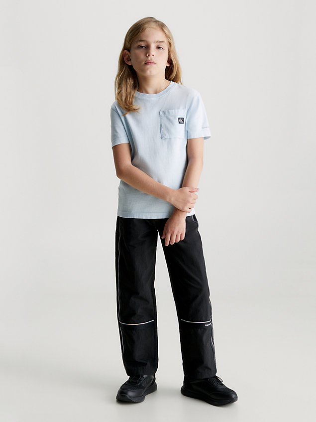 blue t-shirt in vintage-waschung mit tasche für jungen - calvin klein jeans