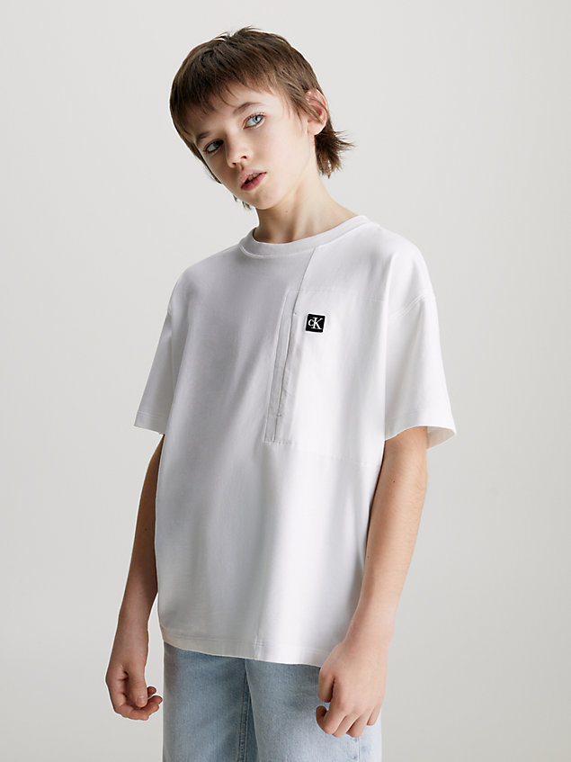 t-shirt en coton élastique avec poche white pour garçons calvin klein jeans