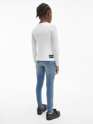 BRIGHT WHITE T-shirt slim in cotone biologico a maniche lunghe slim da bambina CALVIN KLEIN JEANS