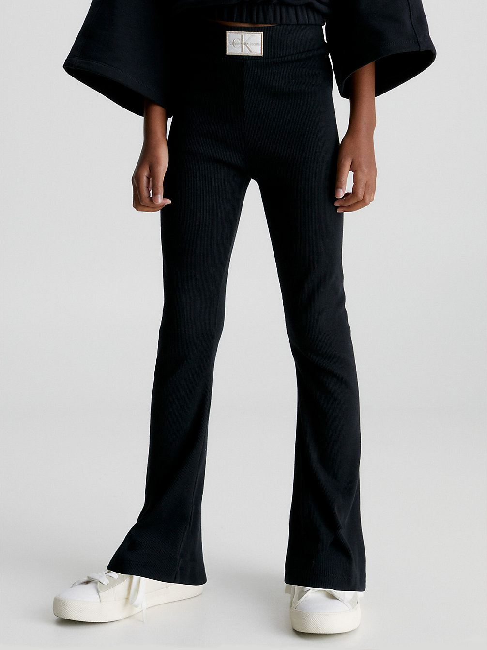 CK BLACK > Rozszerzane Spodnie O Ściągaczowym Splocie > undefined Dziewczynki - Calvin Klein