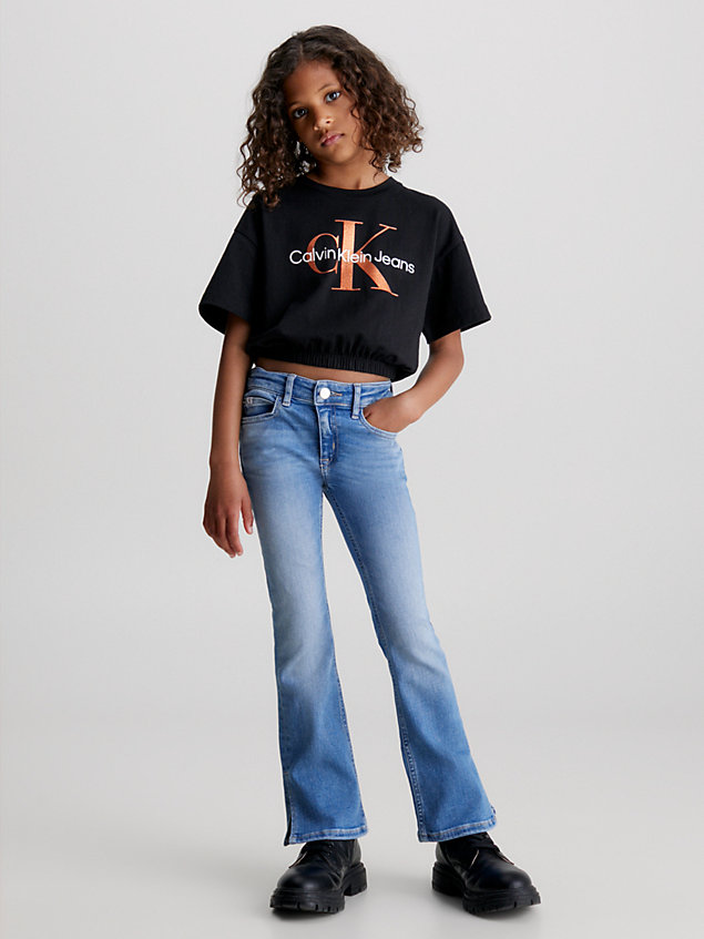 black boxy t-shirt met getailleerd logo voor meisjes - calvin klein jeans