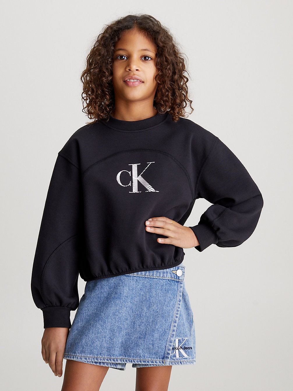 CK BLACK Kastiges Monogramm-Sweatshirt undefined Mädchen Calvin Klein