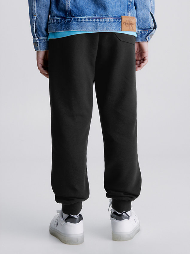 pantalon de jogging unisexe relaxed black pour kids unisex calvin klein jeans